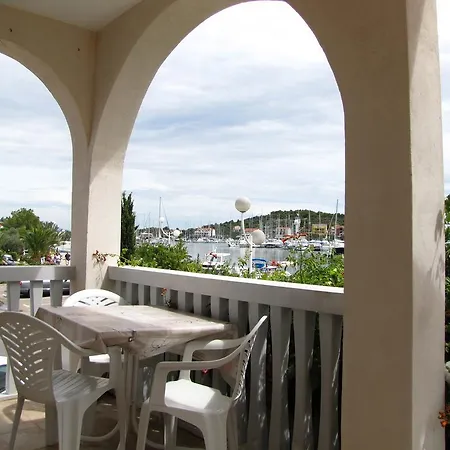 Apartment Polic Jezera