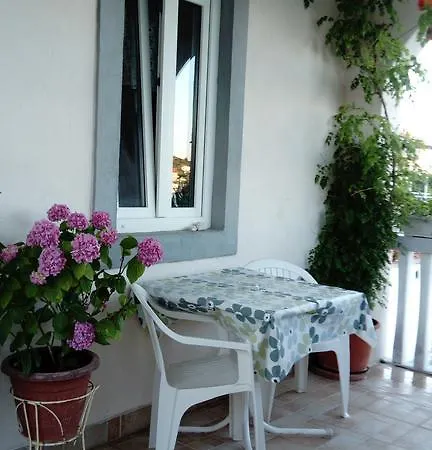 Apartment Polic Jezera
