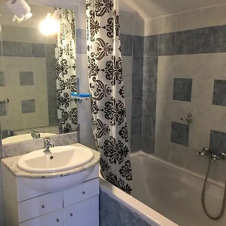 Appartement Polic *